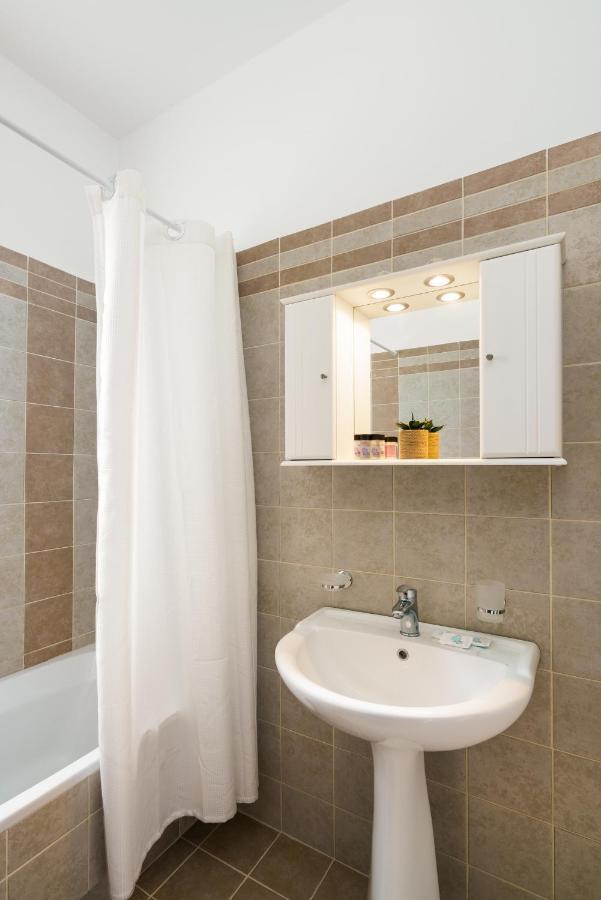 Apartment Alkmini